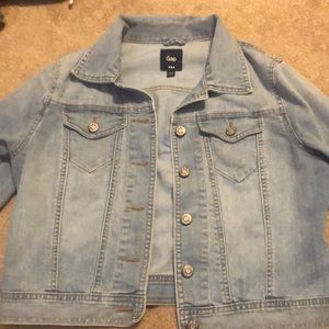 Light Wash Jean Jacket!!!